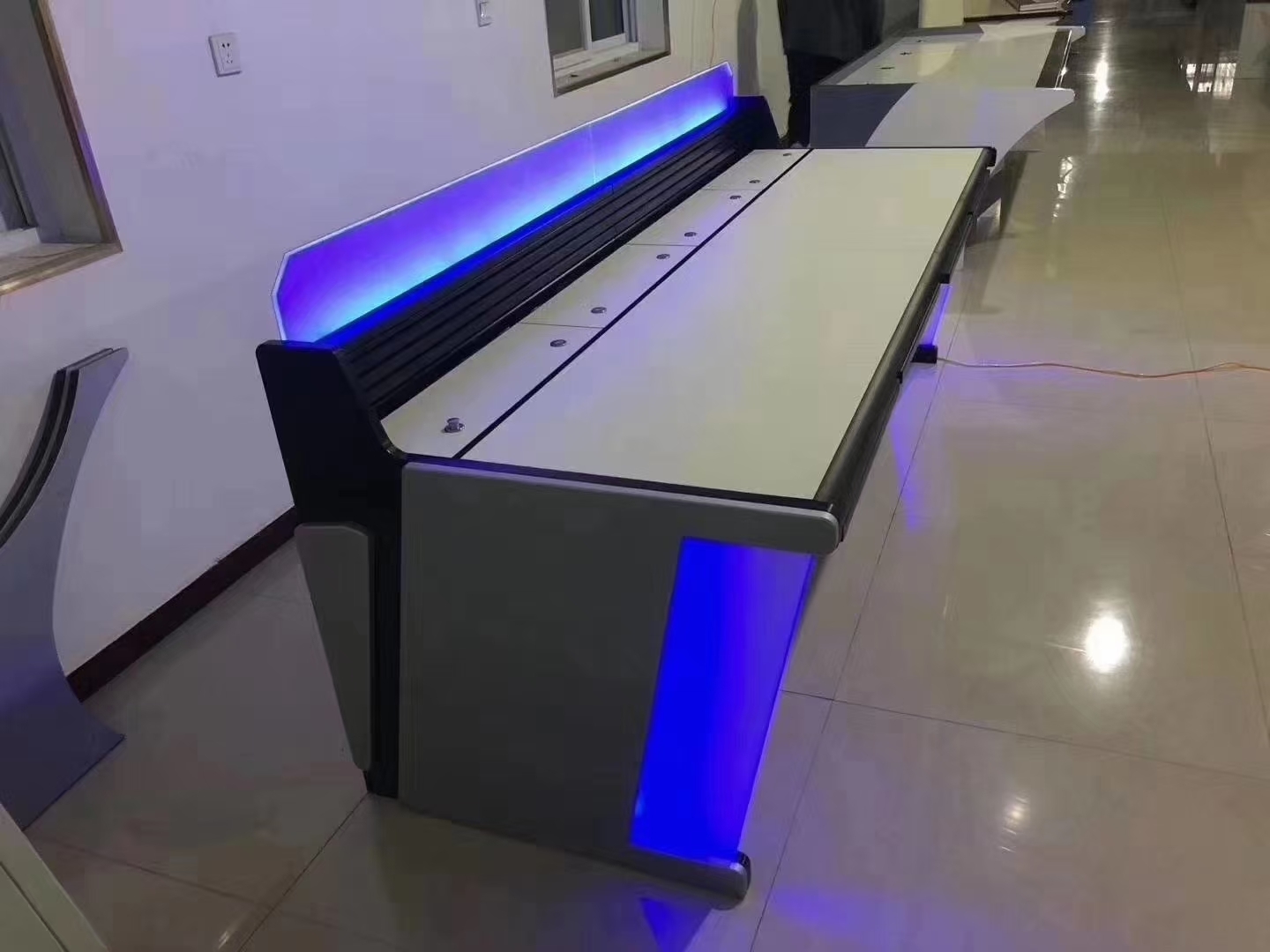 成都哪里定制監控操作臺好